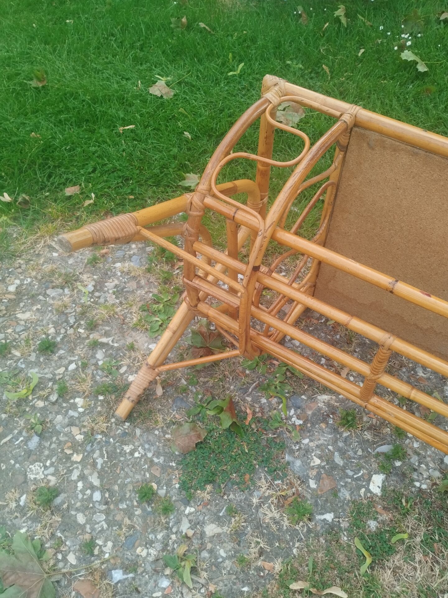 Table basse ancien en rotin vintage