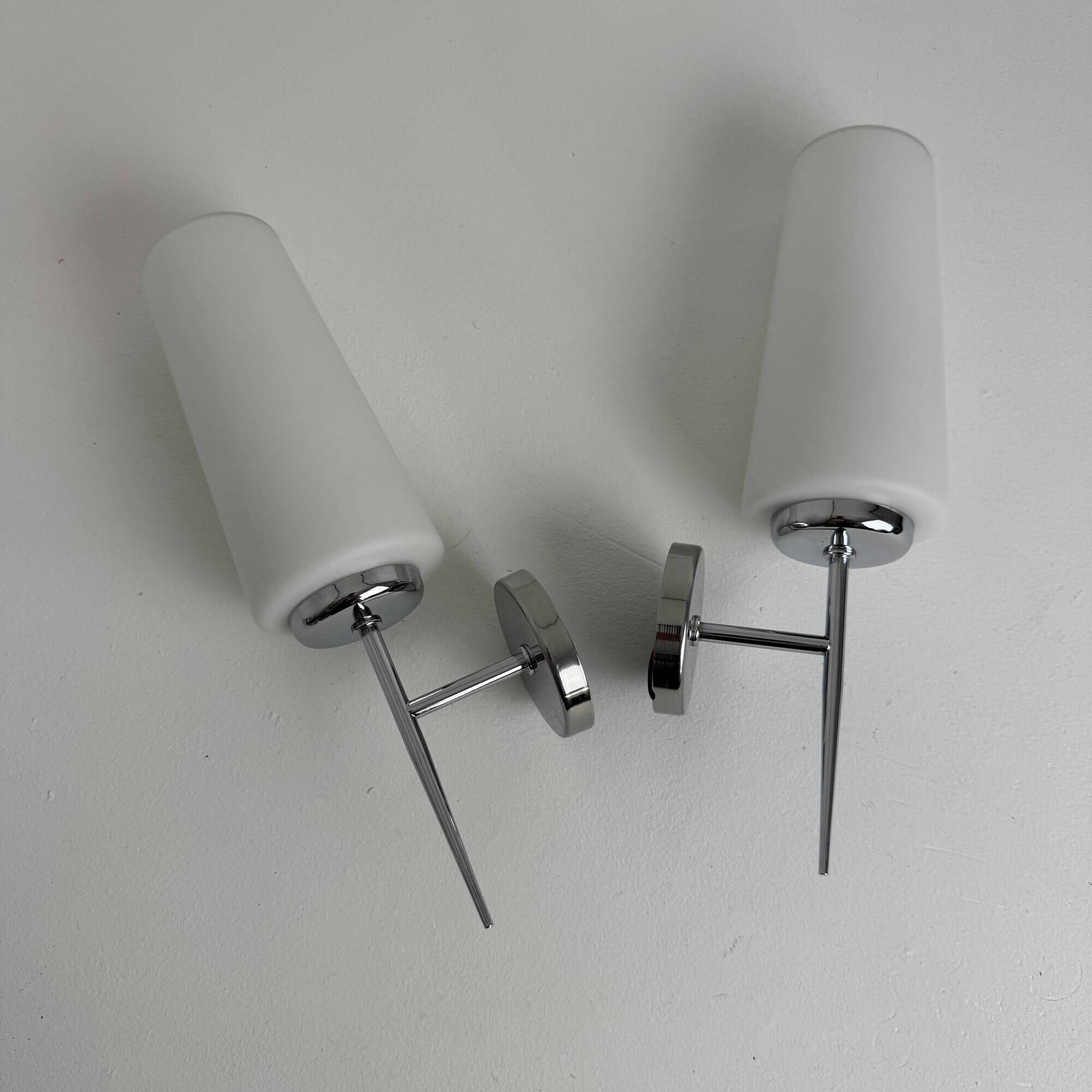 PAIR OF VINTAGE OPALINE WALL LIGHTS
