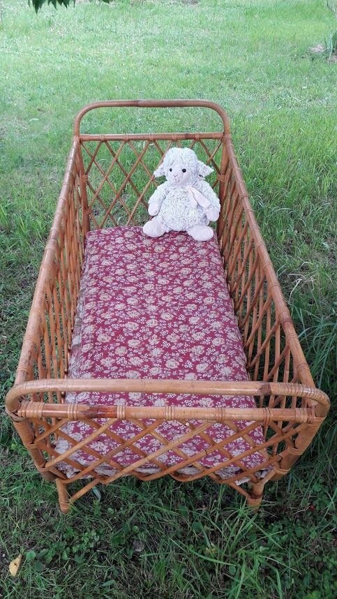 Vintage rattan baby cot