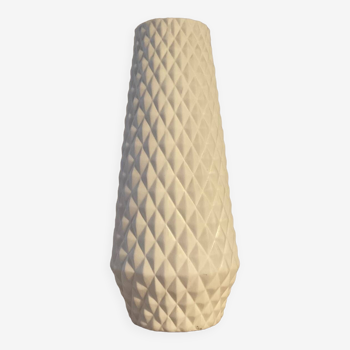 Lampe en porcelaine texturée