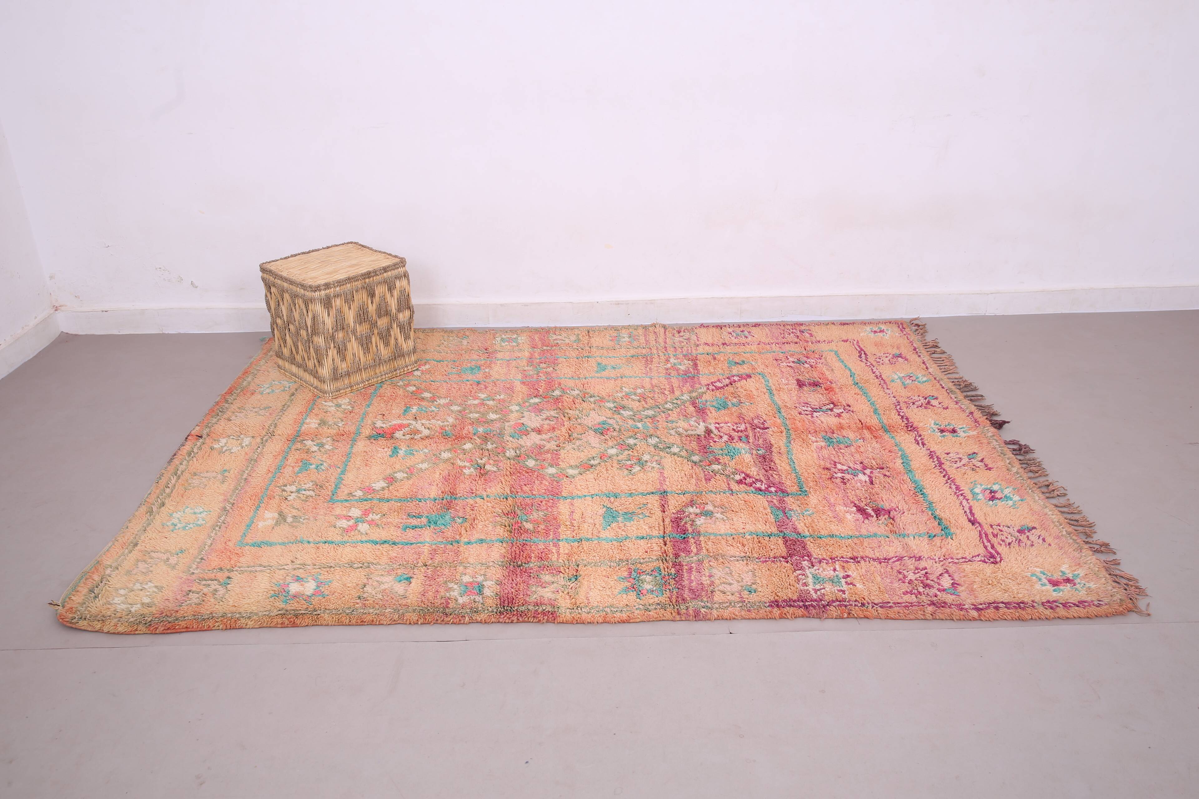 Peach Vintage Moroccan Rug 180 x 253 cm - Handmade Berber Wool Rug - Boho