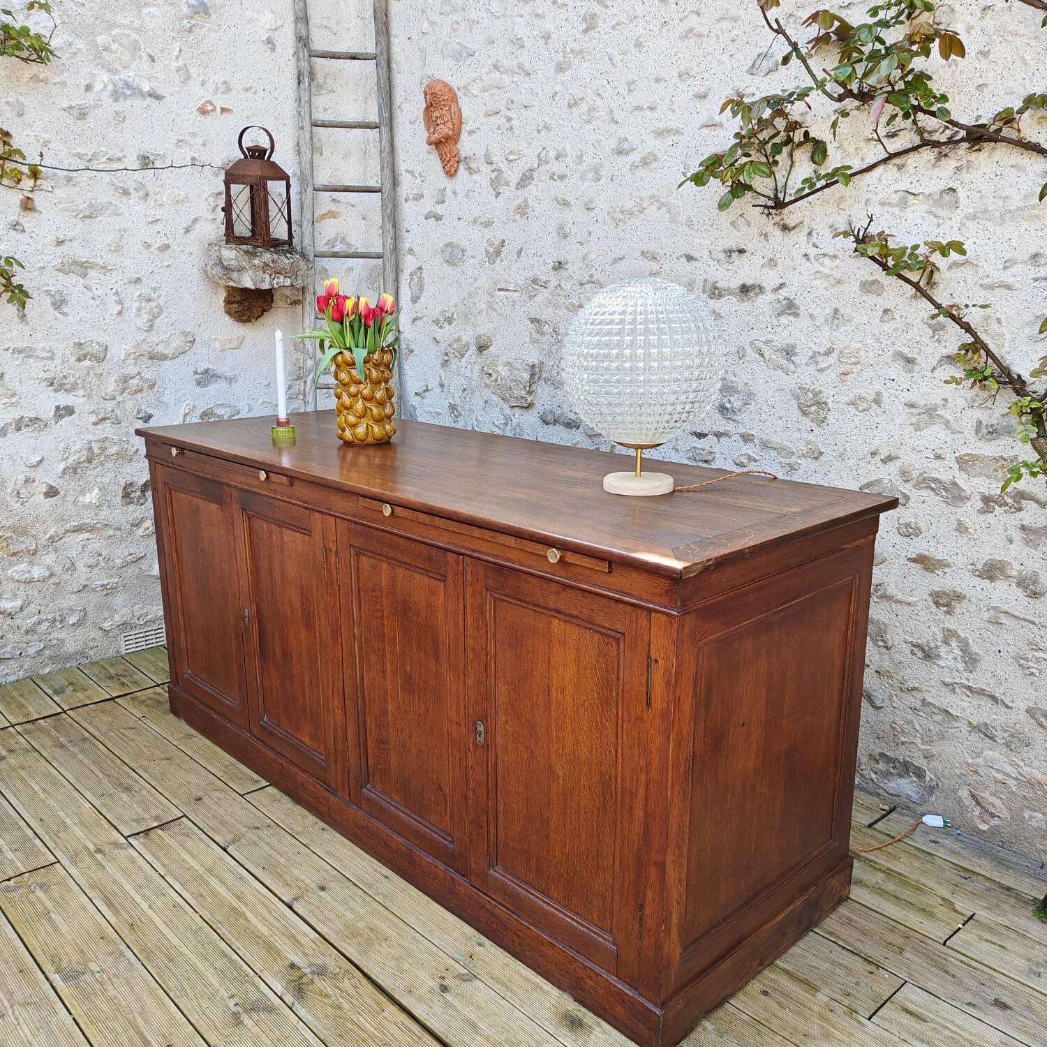 Large oak trading counter