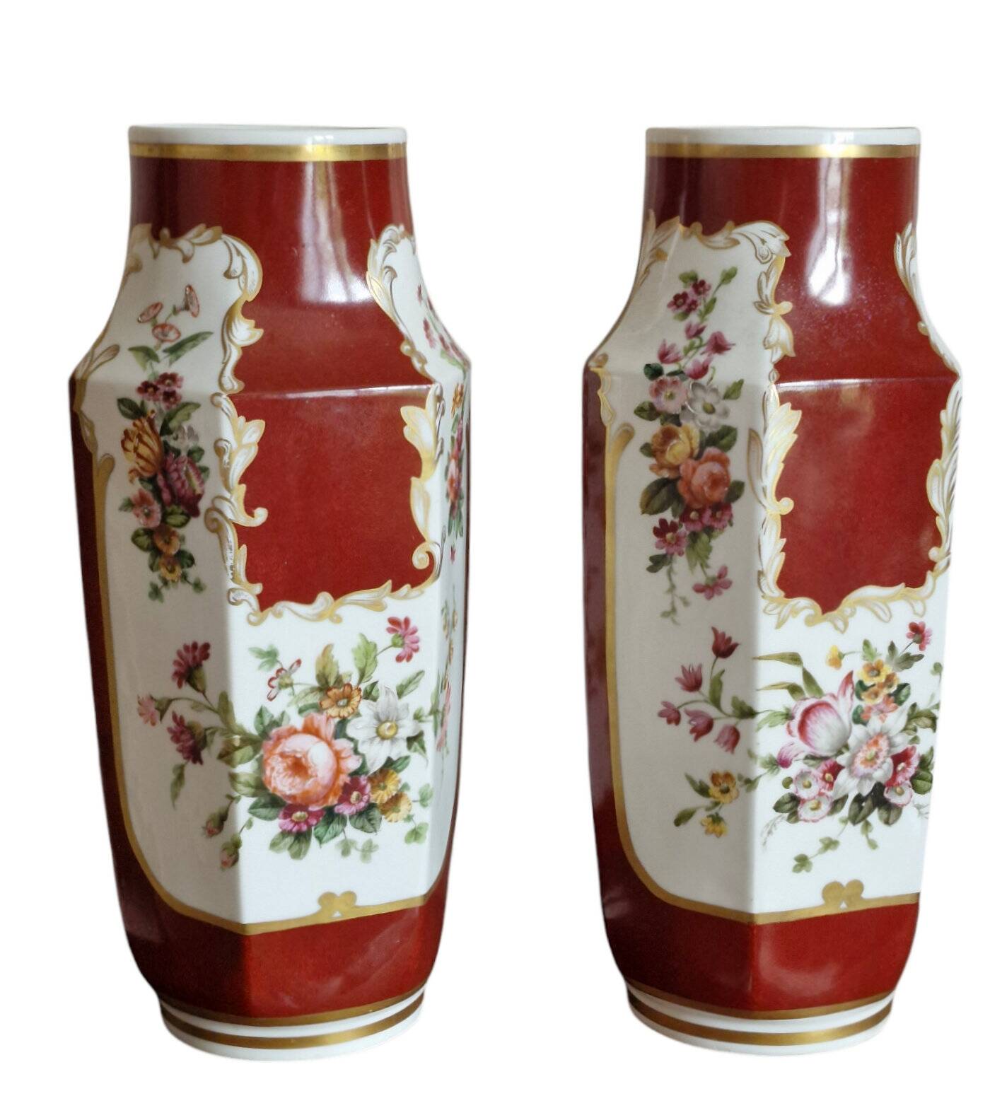 Duo of 19th century vases in Paris JP porcelain