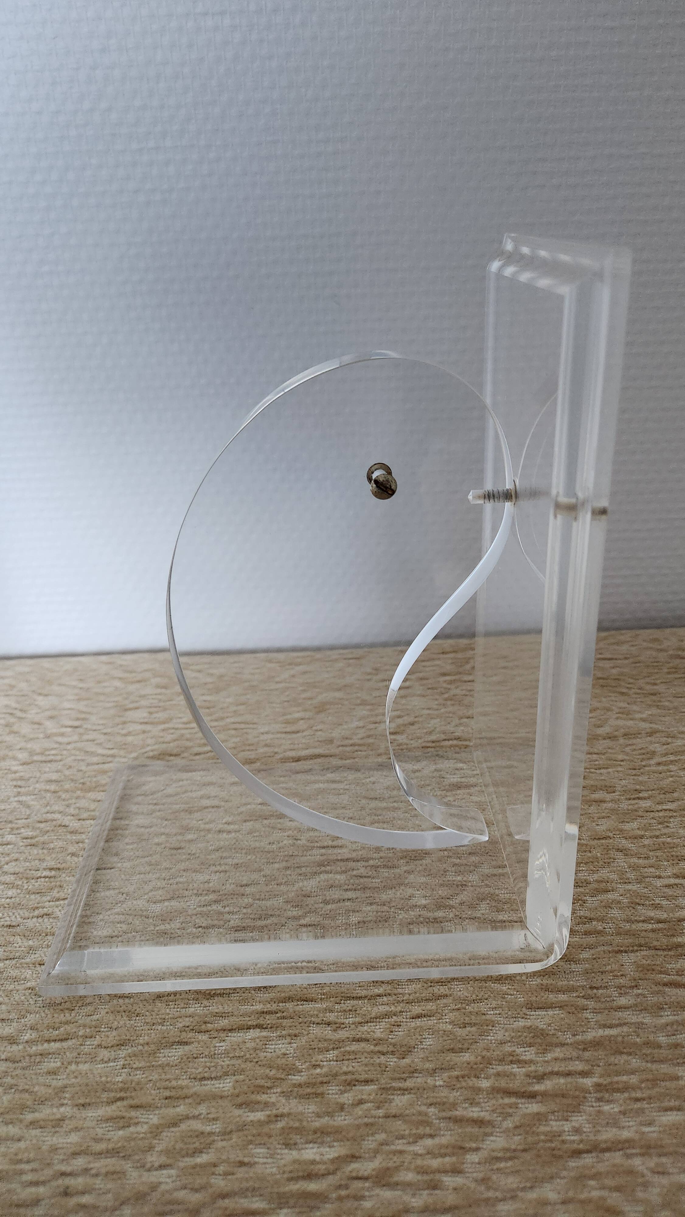 Yin Yang bookends in plexiglass - 1980s postmodern design