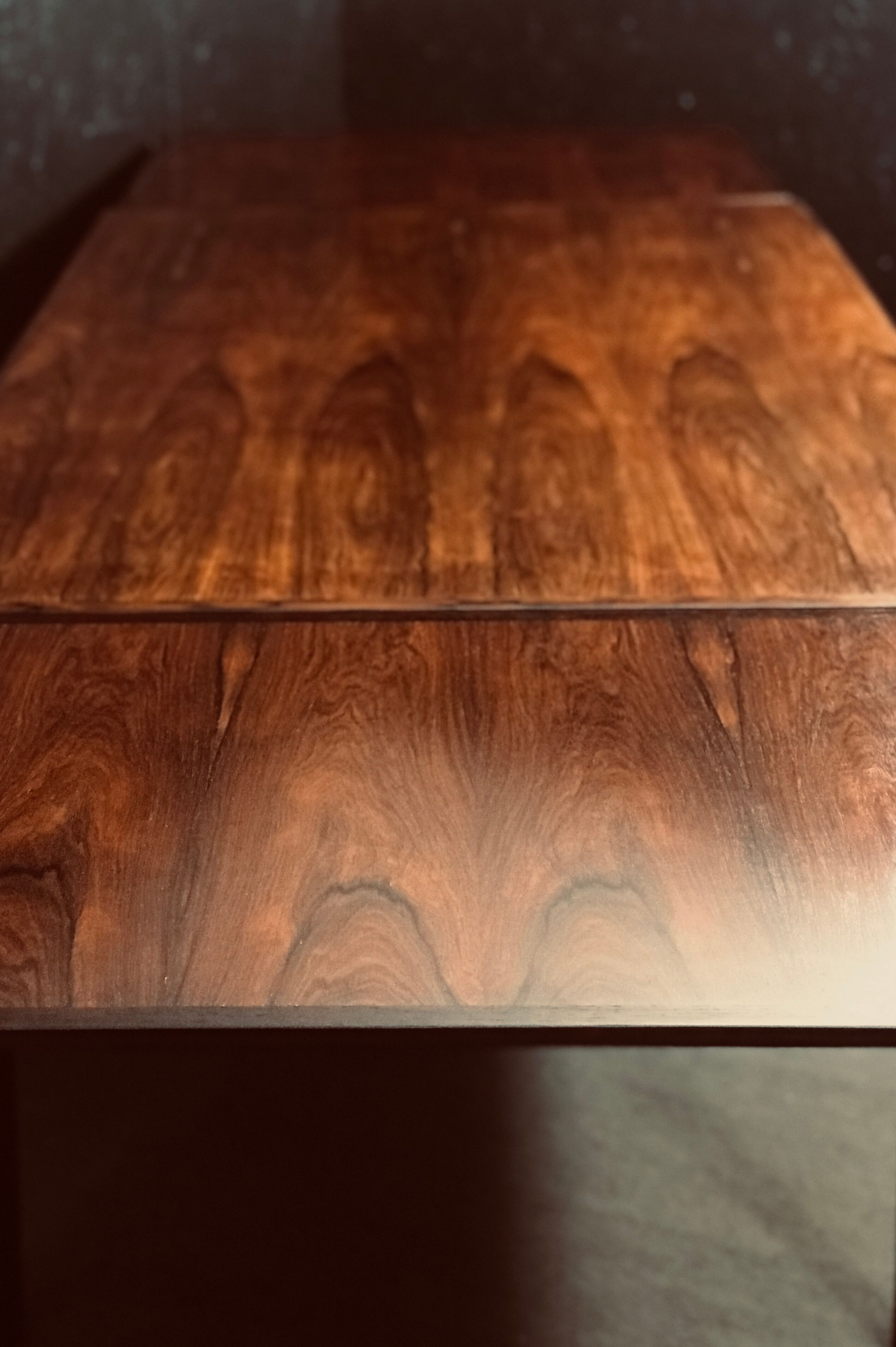 Mid-century danish rosewood extending table.