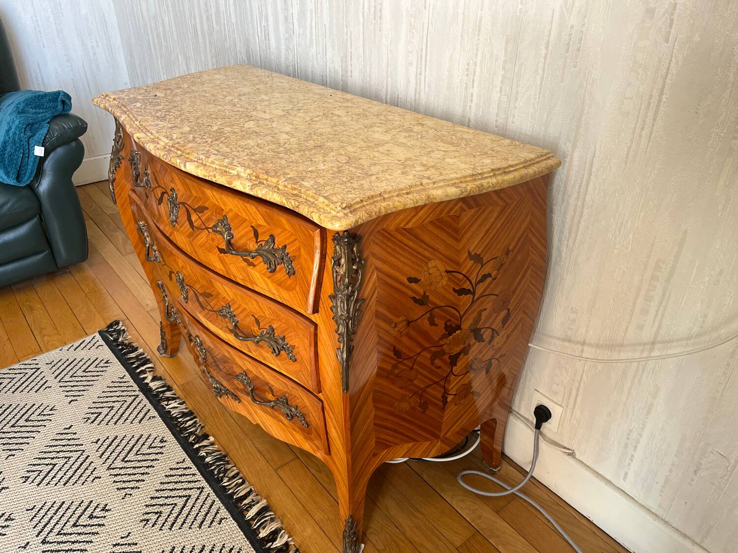 Louis XV style commode in wood and marble