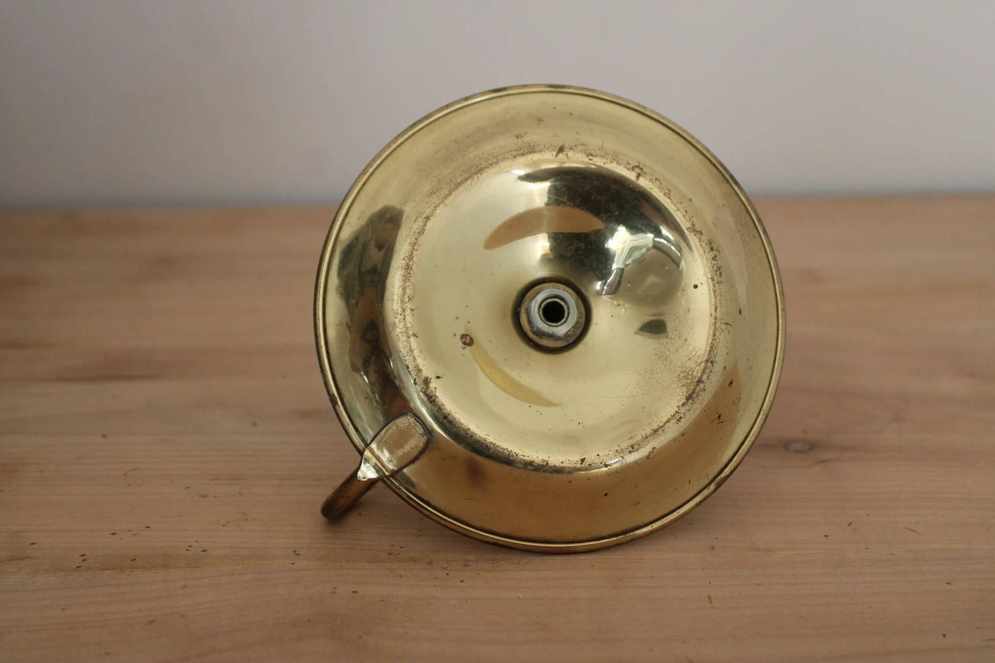 Antique brass hand candlestick – Columned fluted cellar rat