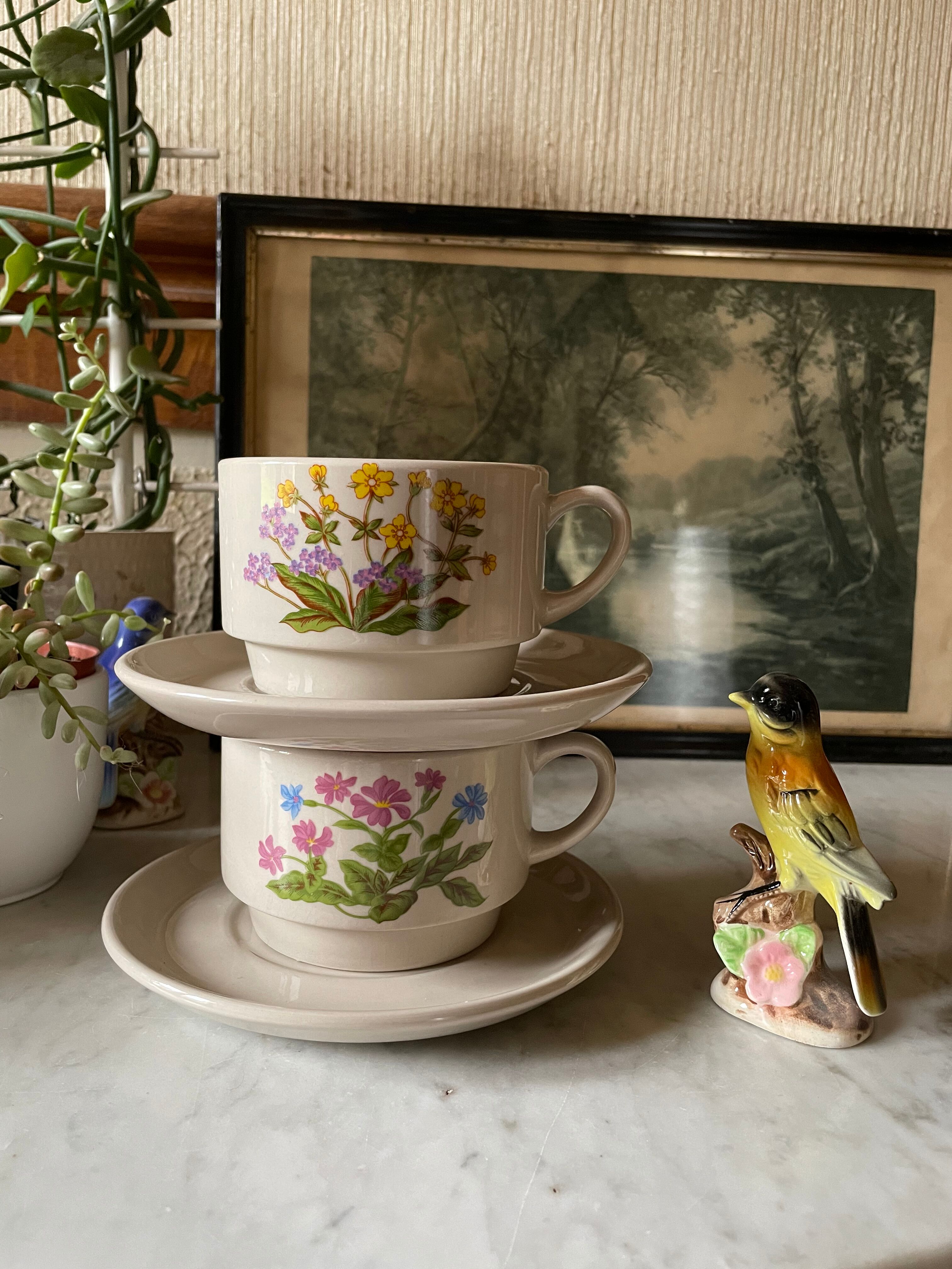 Vintage stoneware cups