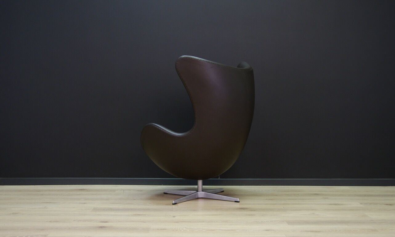 Arne jacobsen armchair the egg danish design