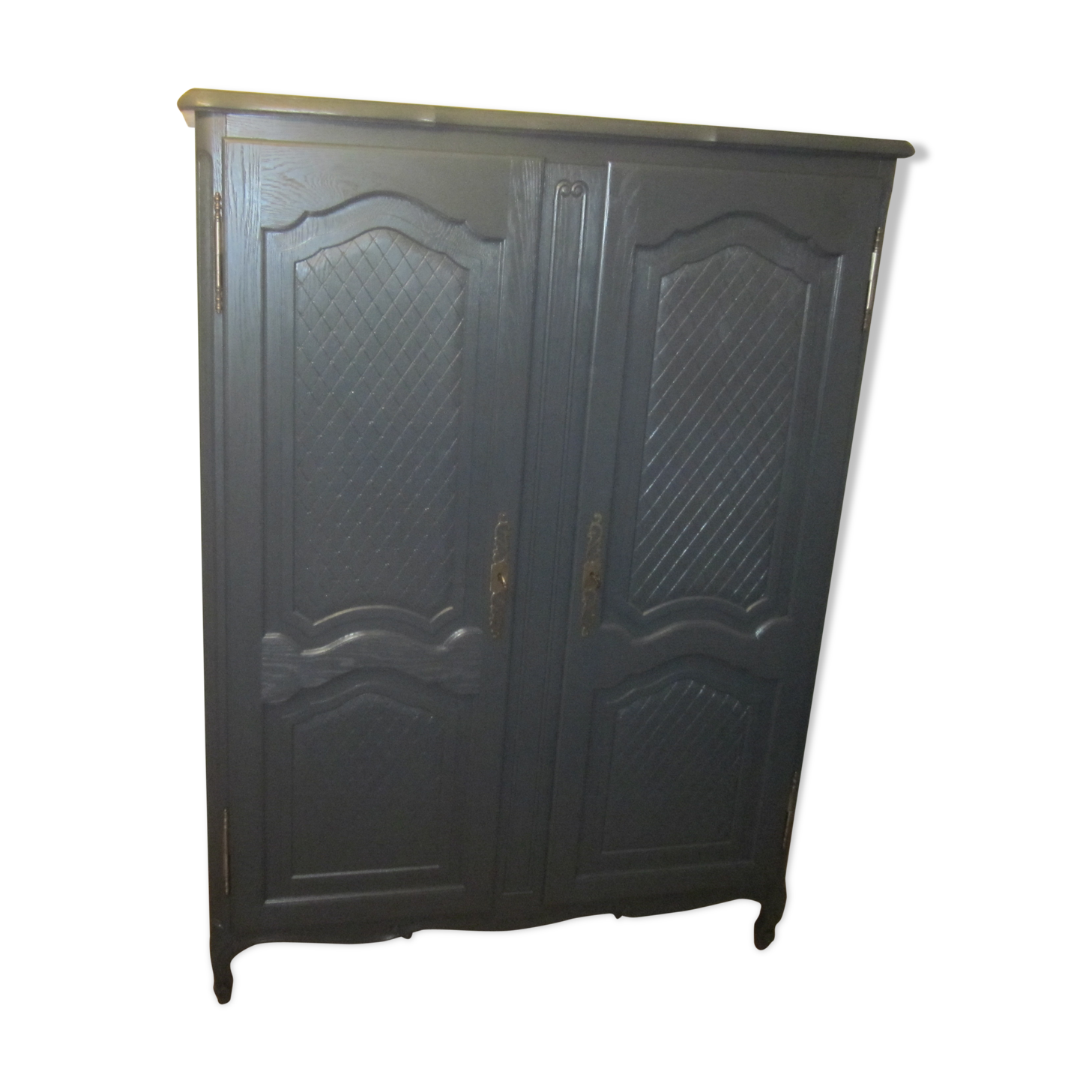 Old anthracite grey cabinet