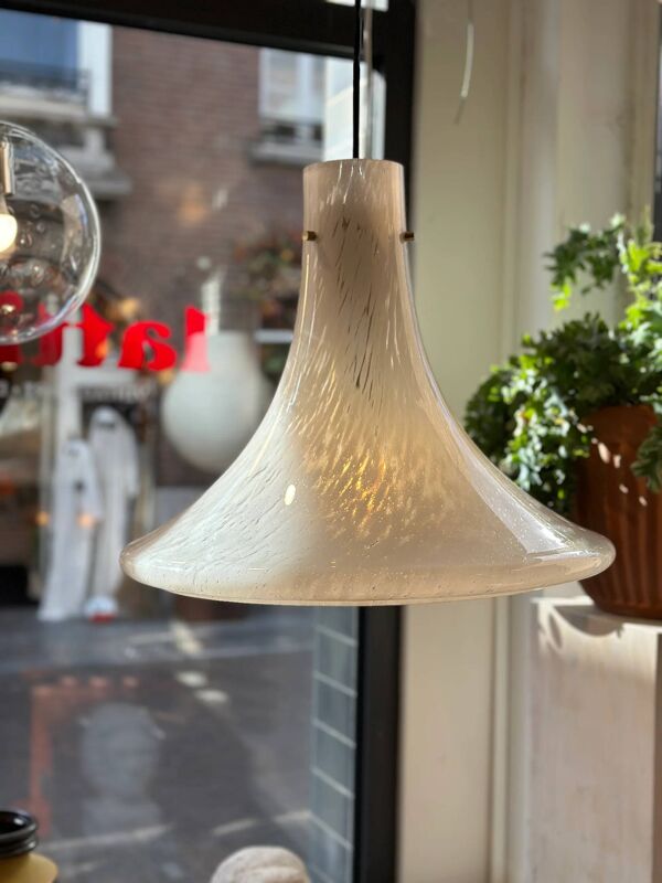 Rare lampe à suspension « Trompette » de Glashütte Limburg – années 1970