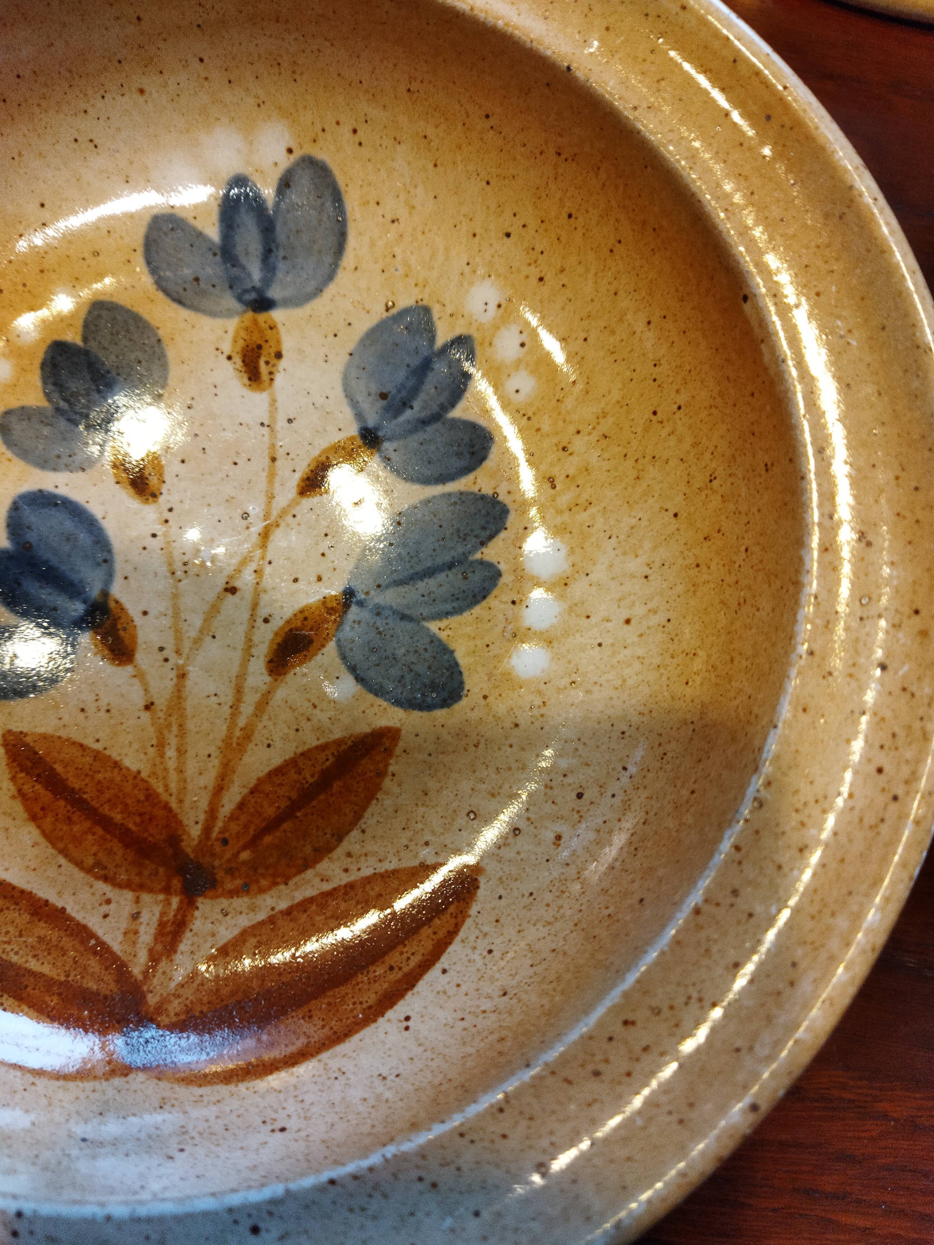 5 hollow plates Grès du Marais