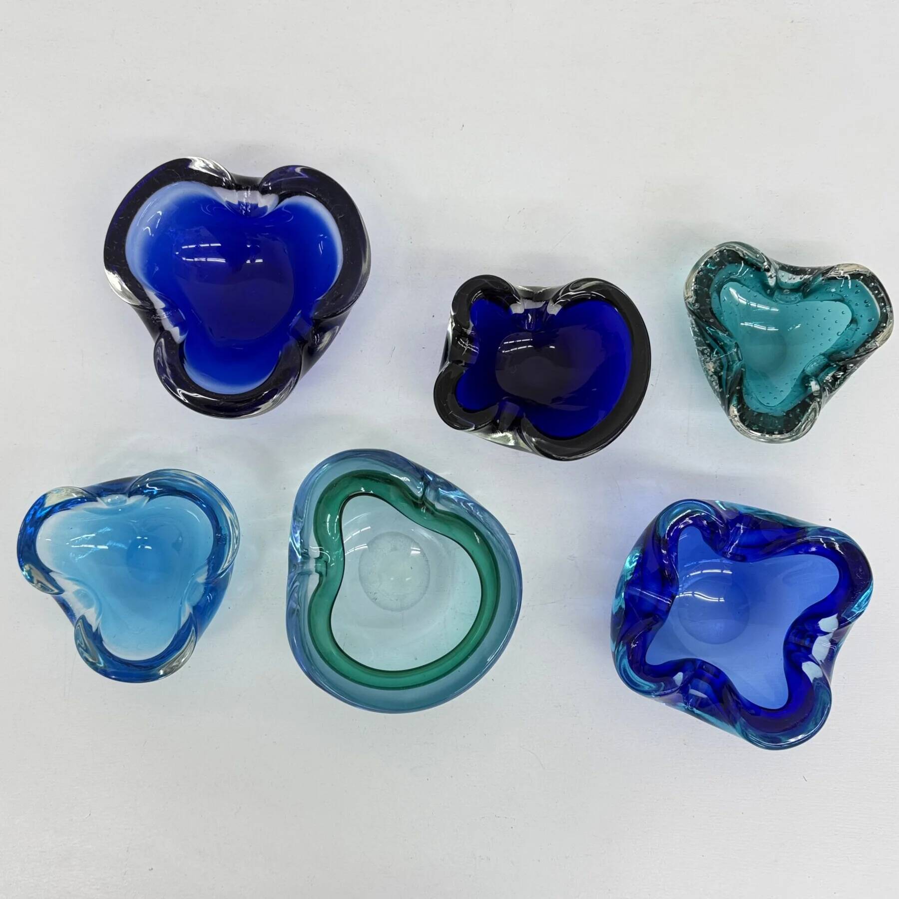 Mid-century design set of 6 blue Murano glass bowls, 1970s