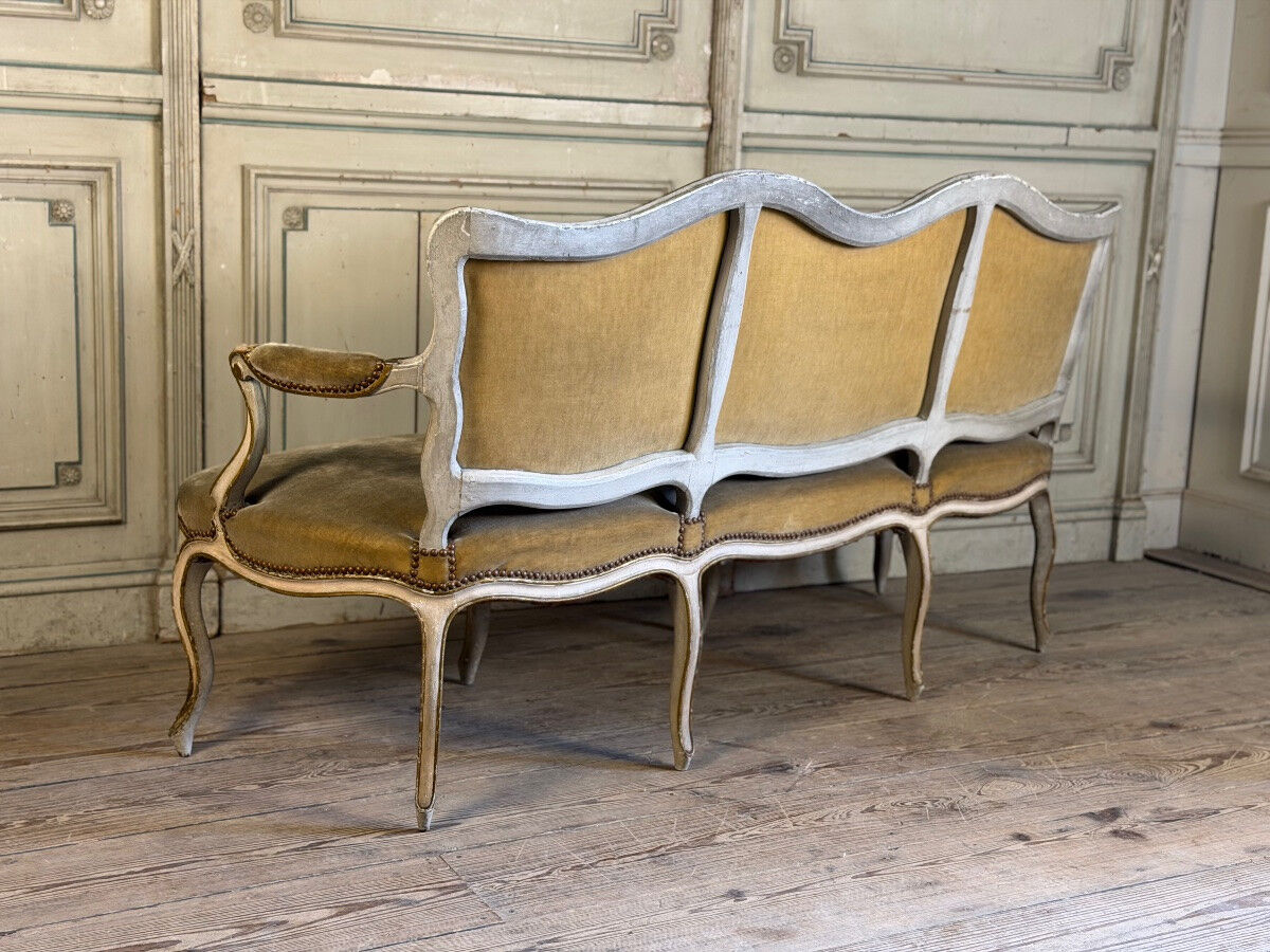 Louis XV bench in carved and painted wood, 18th century