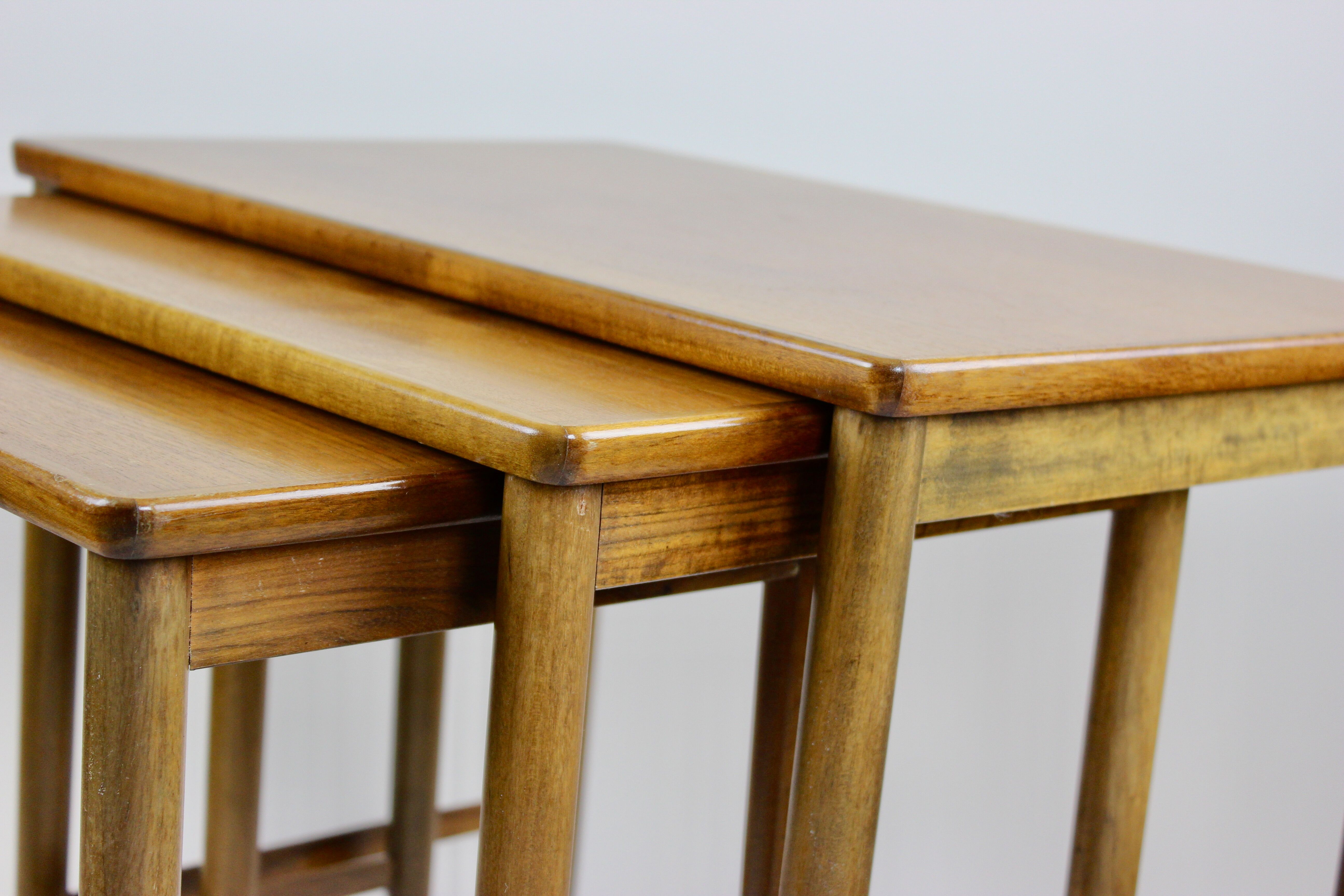 Mid Century Nesting Table by Opal, Set of 3, Walnut furniture
