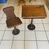 Bureau d’écolier avec encrier métal