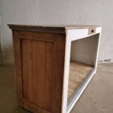 Kitchen Counter / Island