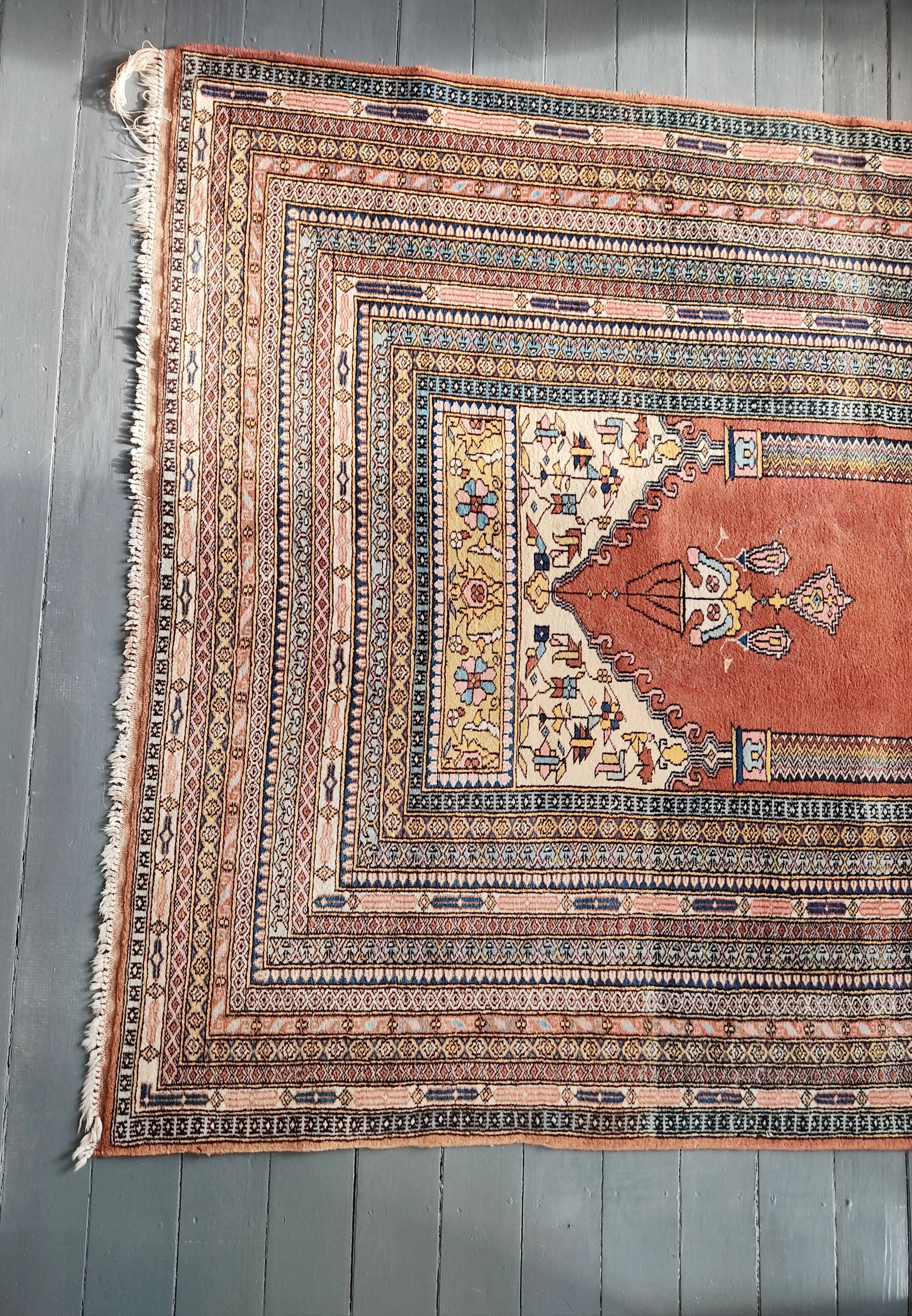 Oriental carpet 129 x 205 cm