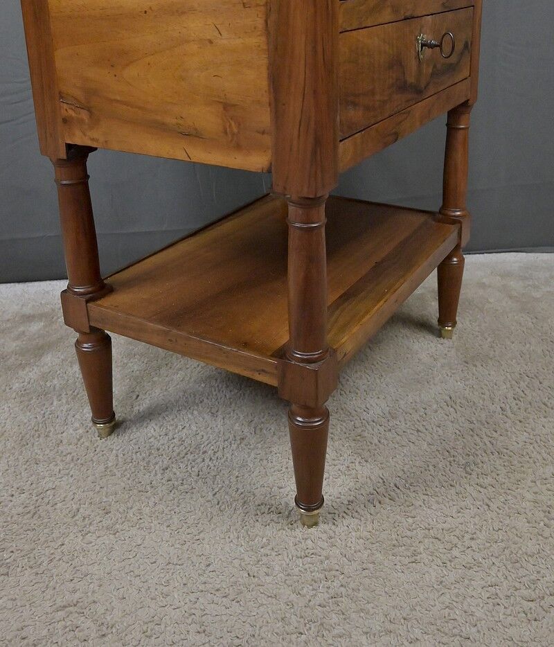 Petite table de salon en noyer, style Louis-Philippe – Milieu XIXe