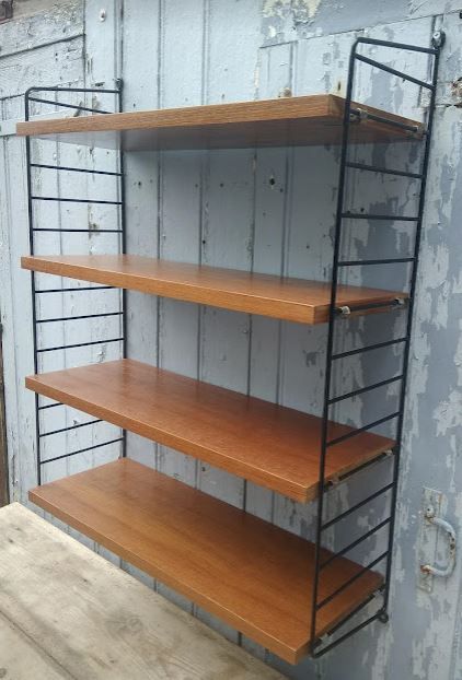 Wall shelf in Teak veneer and black metal, Nisse Strinning, 60s