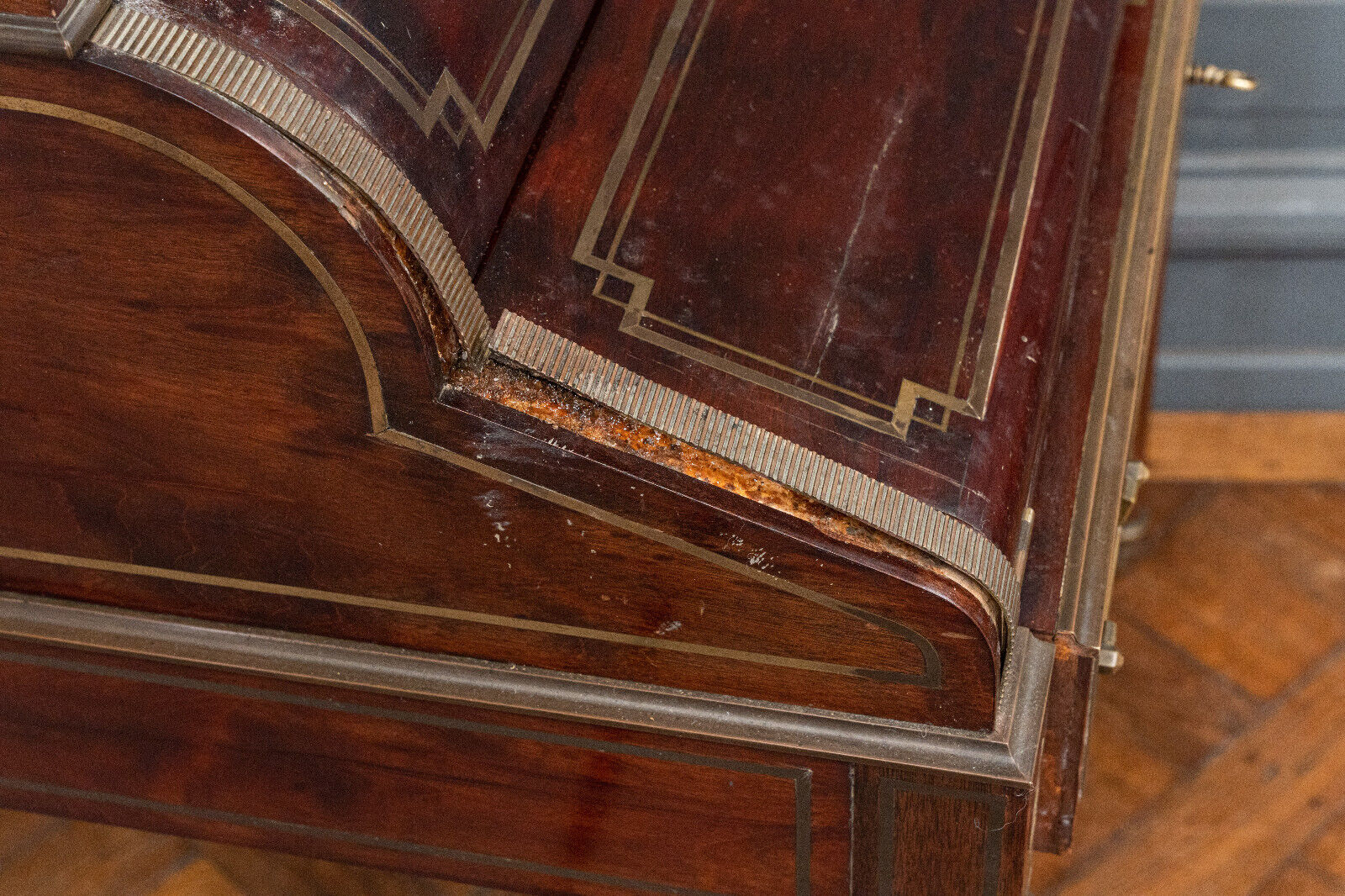Mahogany cylinder desk nineteenth style Louis XVI red marble