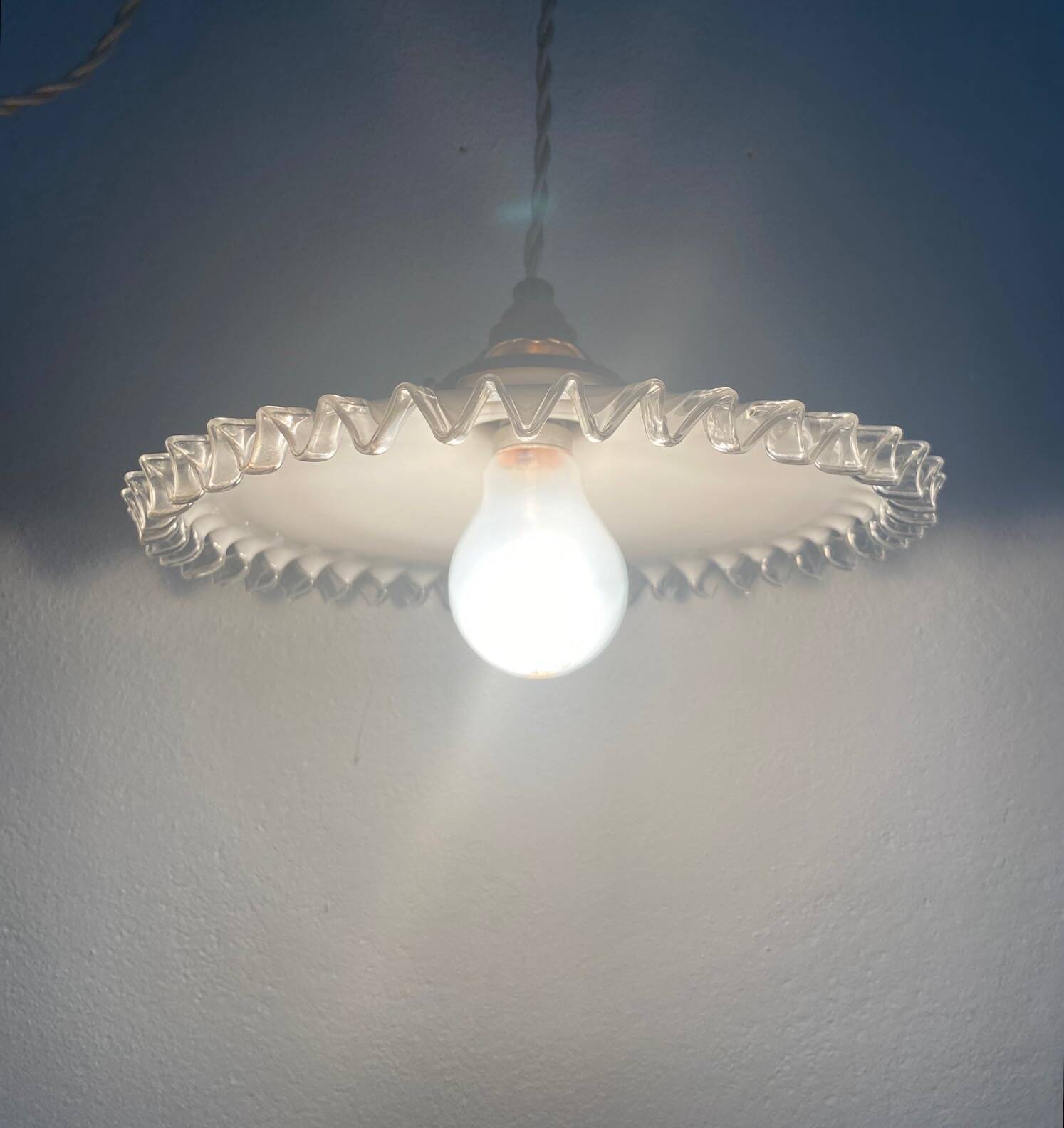 Opaline suspension, braided fabric cable