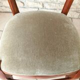 Chaise en bois ancienne