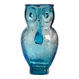 Pitcher vintage blue owl