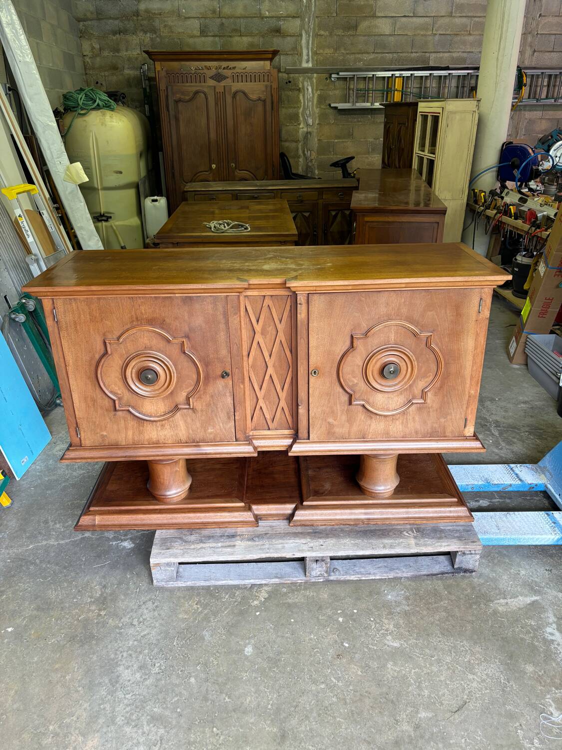 Buffet Art Déco en noyer, 1930
