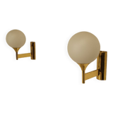 Pair of vintage wall lights in brass and glass from the 70s