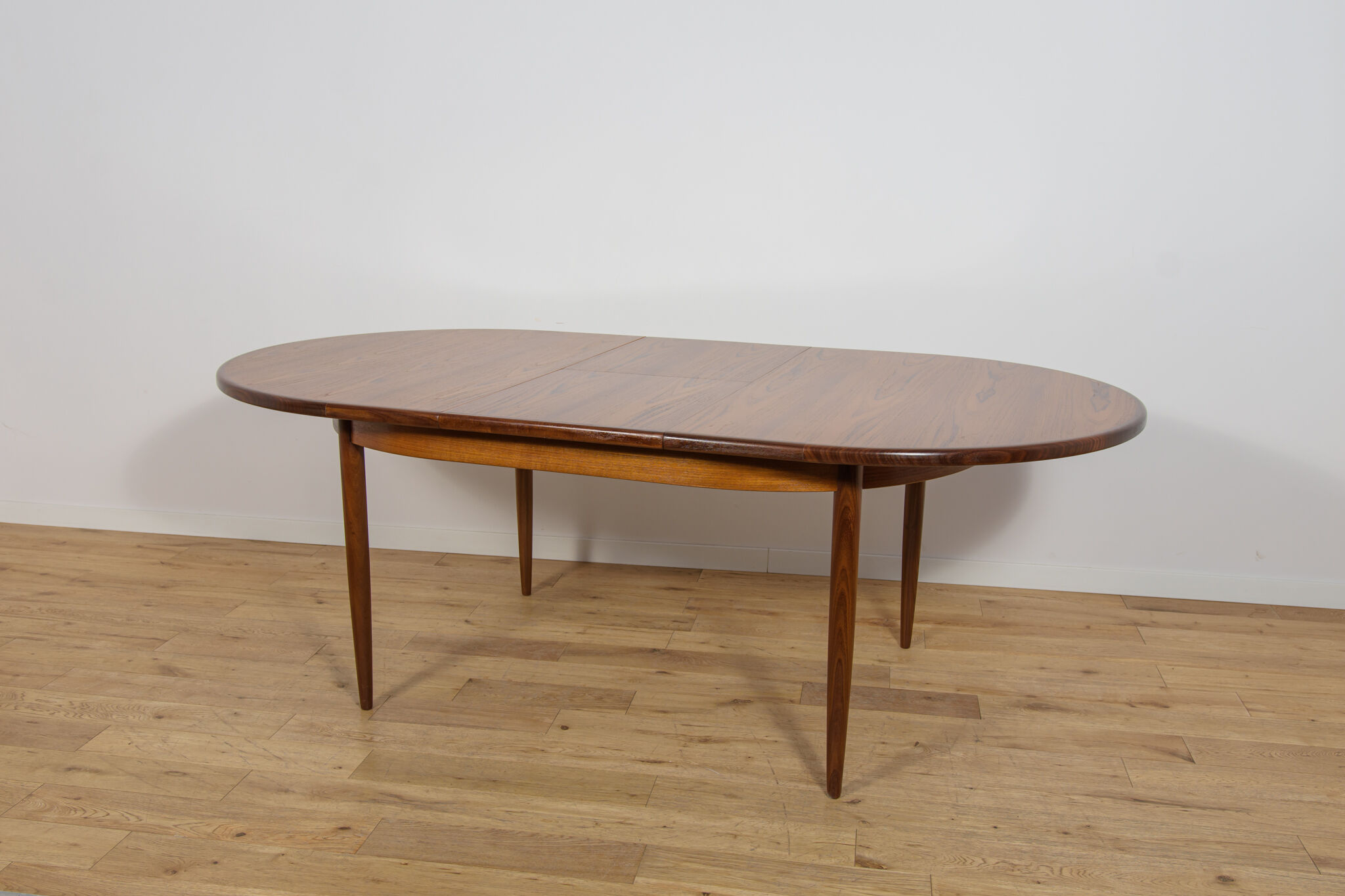 Mid-Century Oval Teak Extending Dining Table from G-Plan, United Kingdom, 1960s