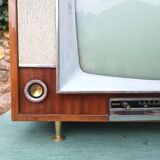 Vintage television Amplivision model AV 604