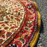 Small round rug