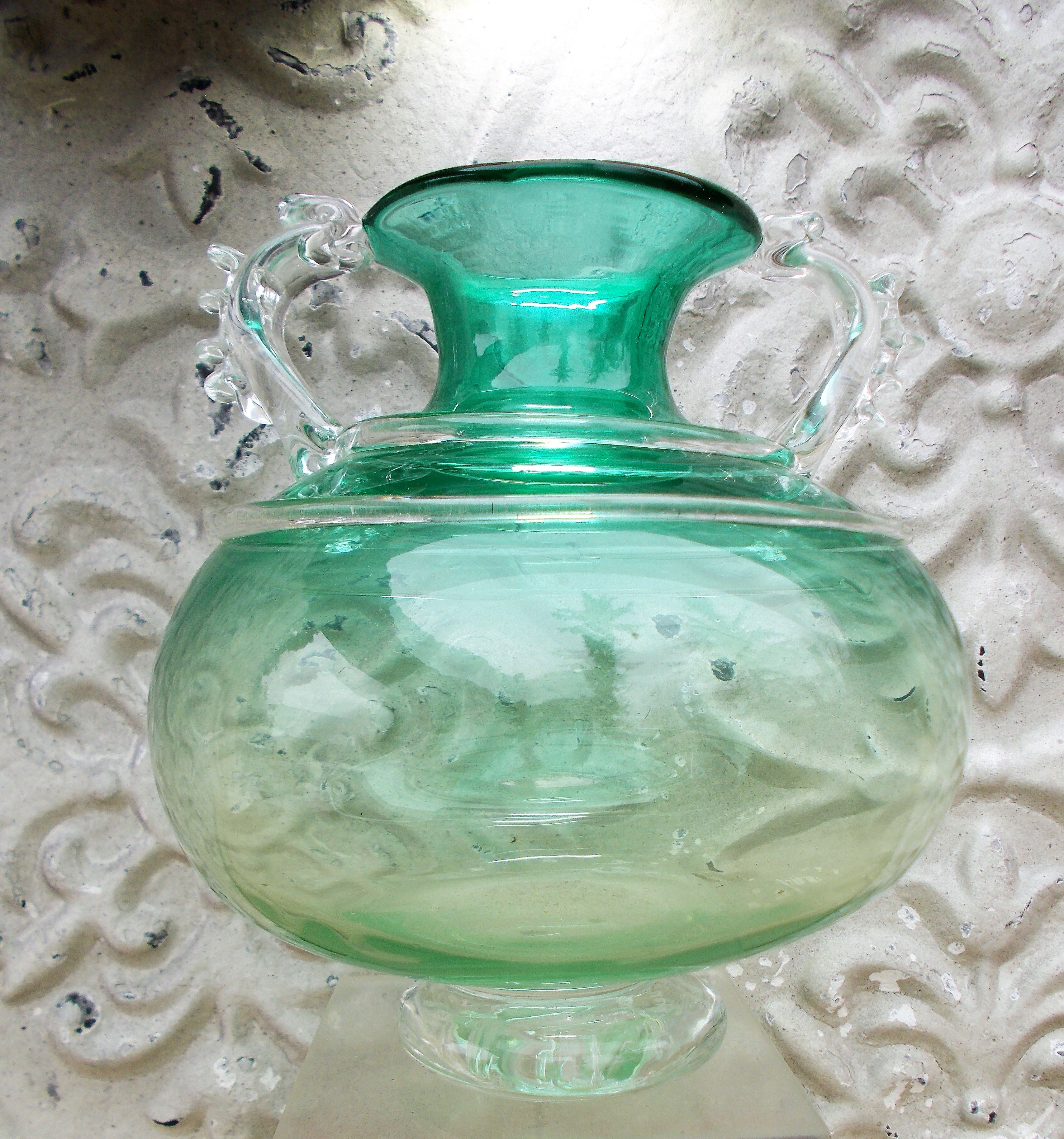 Contemporary glass signed Chris Thornton design Vase