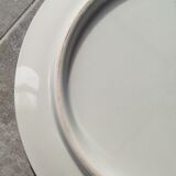 Large wall plate in majolica signed by Enrique Crespo, Artesania years.