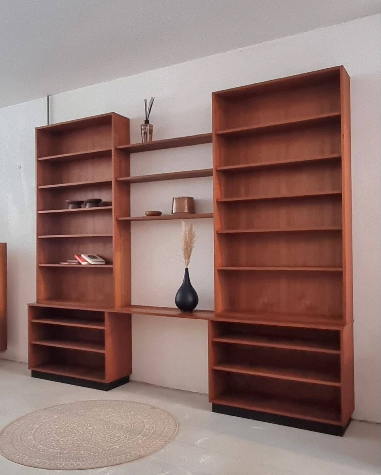 Mid-century library