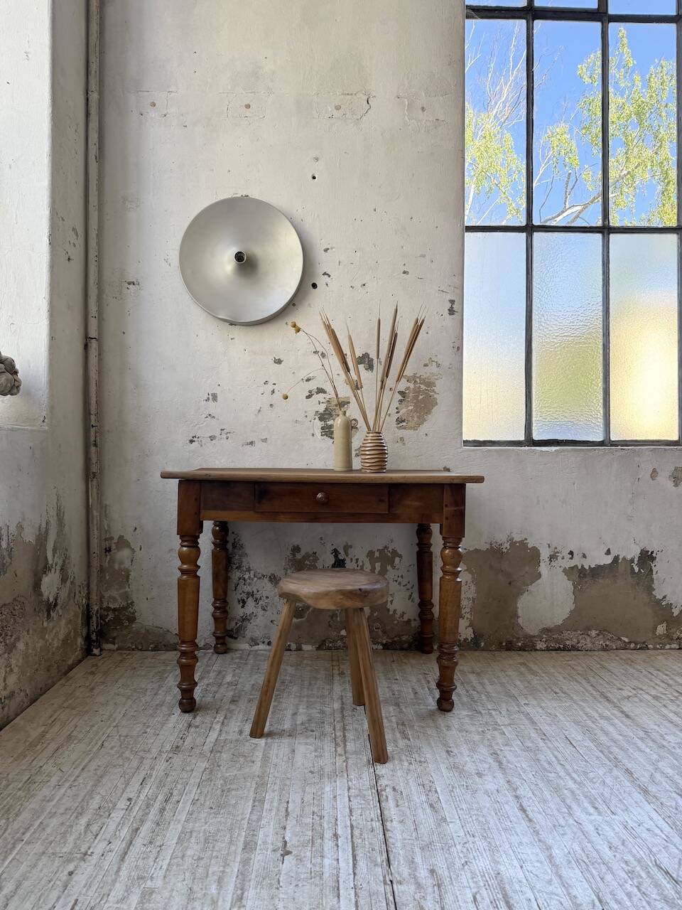 Walnut desk with turned legs, 1900
