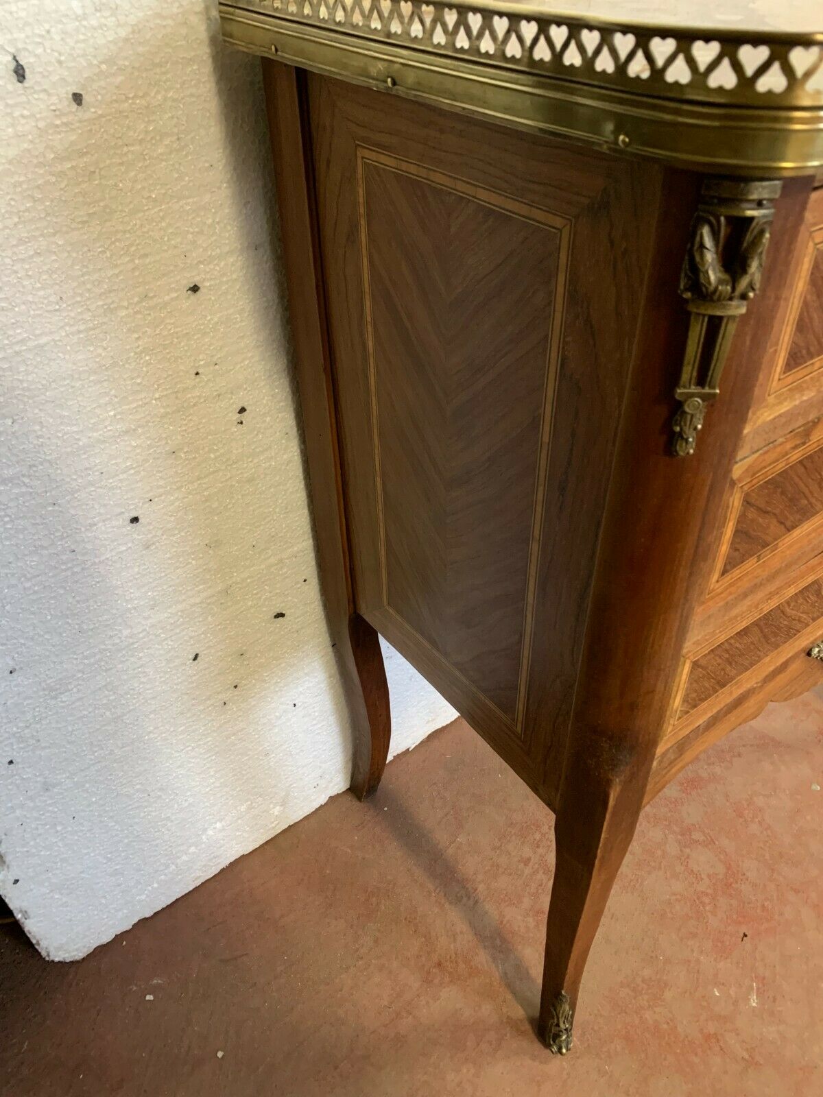 Commode d'entre deux style Louis XV / XX century