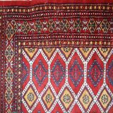 Tapis Vintage Bukhara Ouzbek, Années 1960, Élégance Classique
