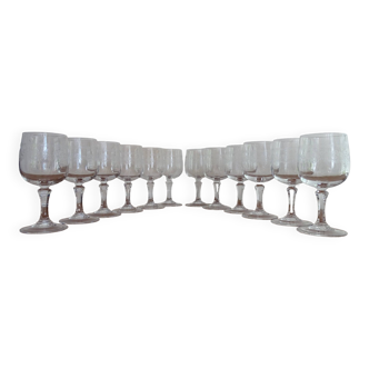 12 verres à vin cristal d'Arques modèle gravé Matignon - 18 cl - En boites