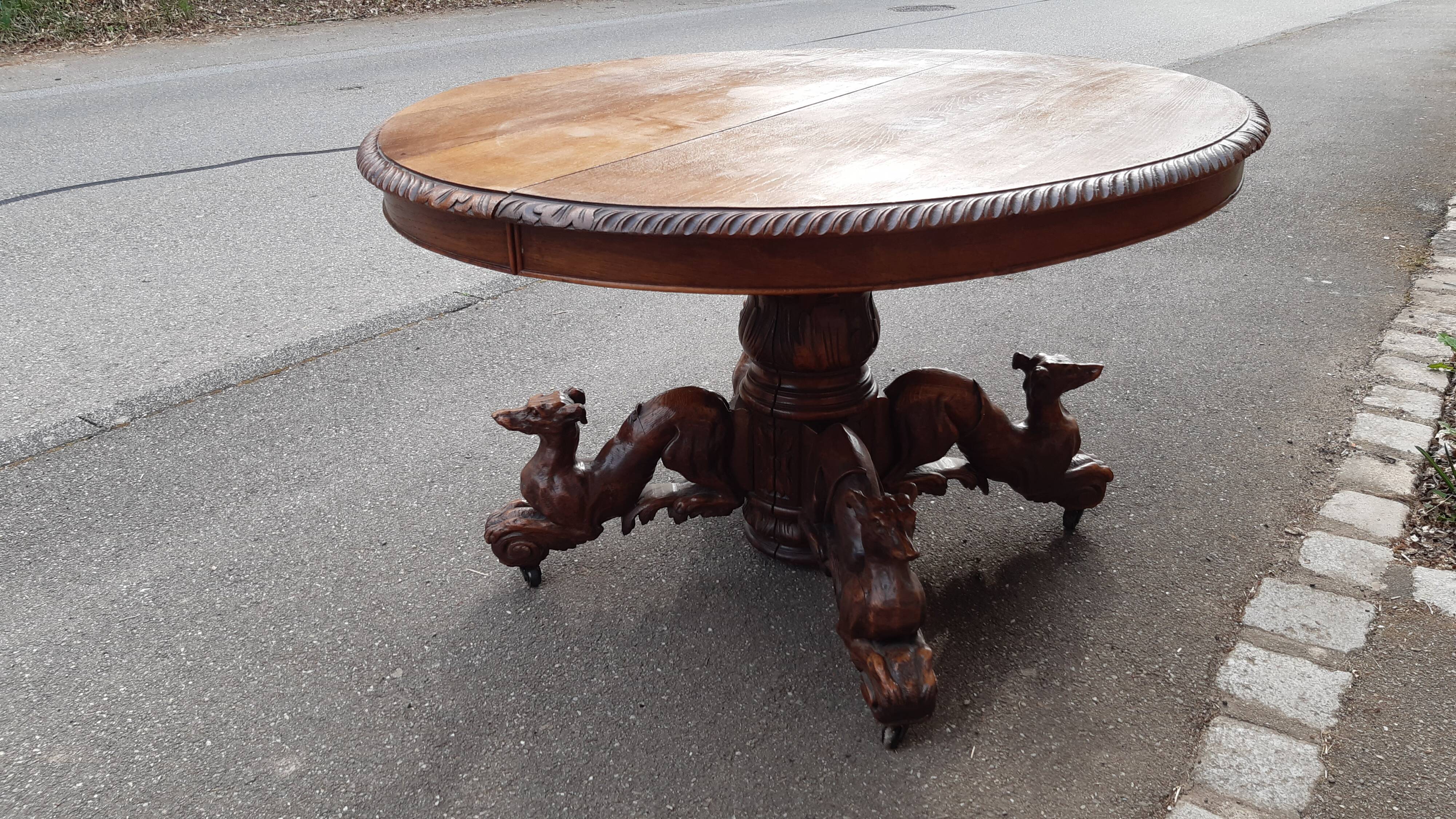 Round table "hunting scene" early twentieth century