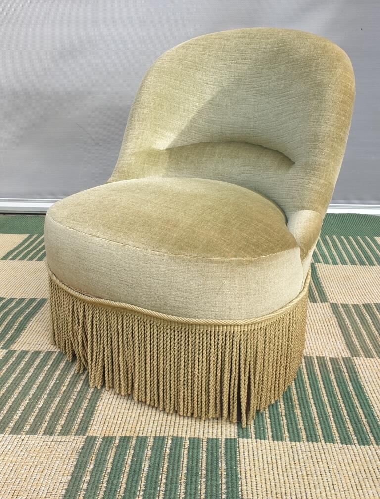 Driver toad velvet iridescent green chamarrée of fringes