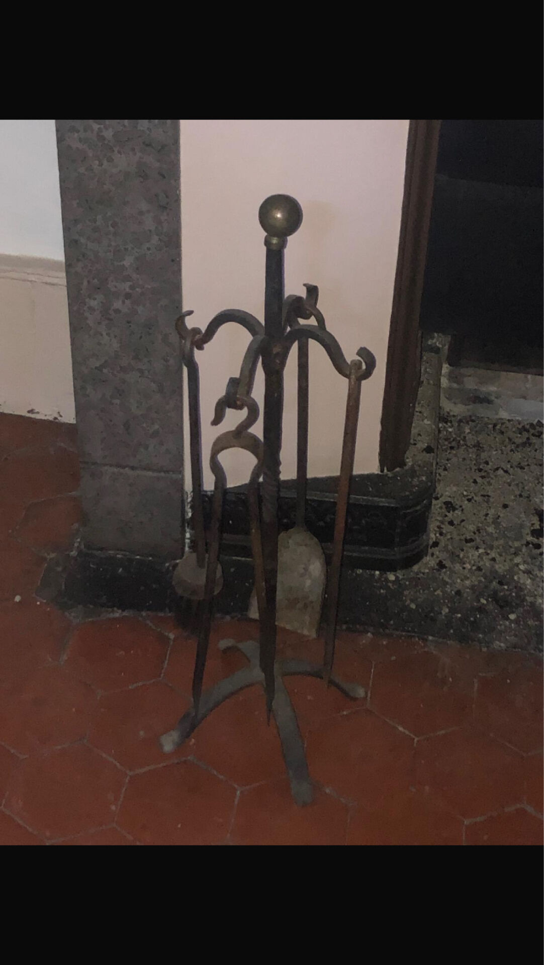 Fireplace tool set