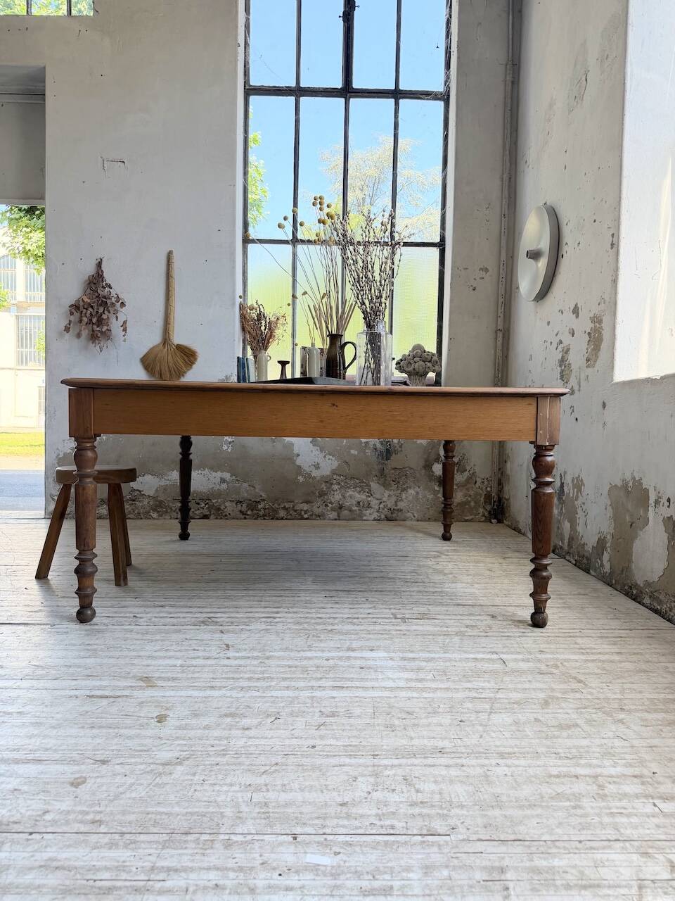 Grande table de ferme XL chêne « carrée » conférence 1950