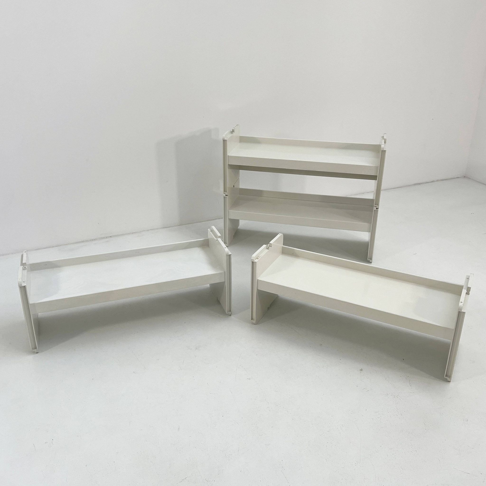 Modular white Jeep shelf by De Pas, D'Urbino & Lomazzi for BBB 1970