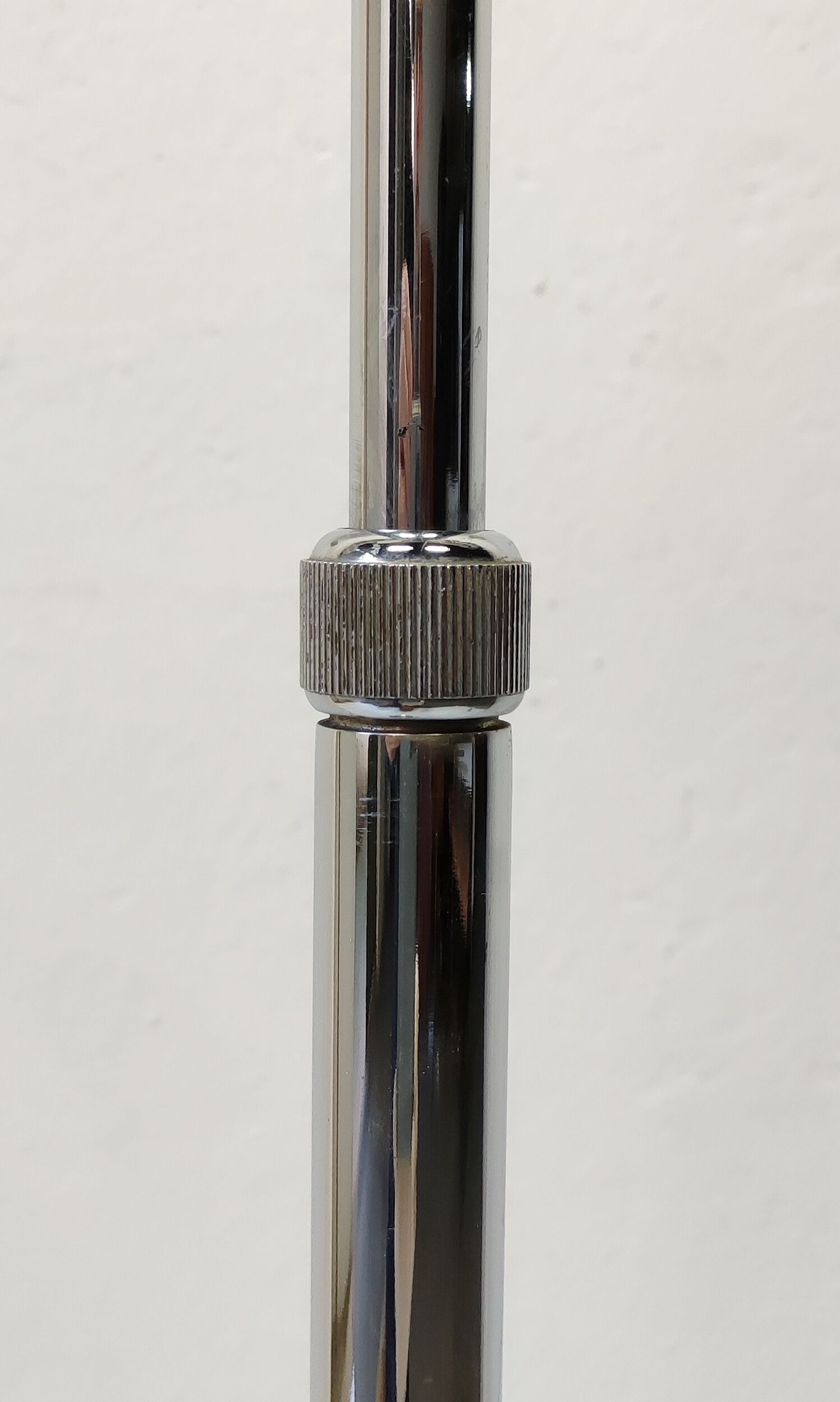 Adjustable and steerable reader lamp 80s