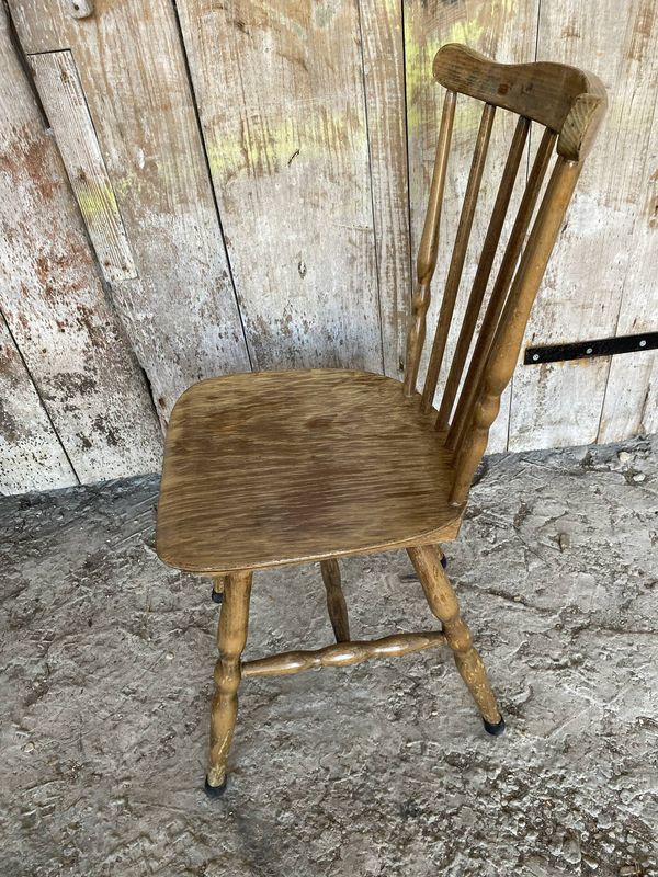 Chaise bistrot ancienne Baumann modèle Tacoma en bois