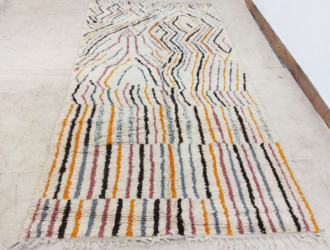 Moroccan berber carpet 273x154cm