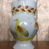 Ancien pichet HB Quimper en céramique craquelée blanche décor d'oiseaux et de fleurs