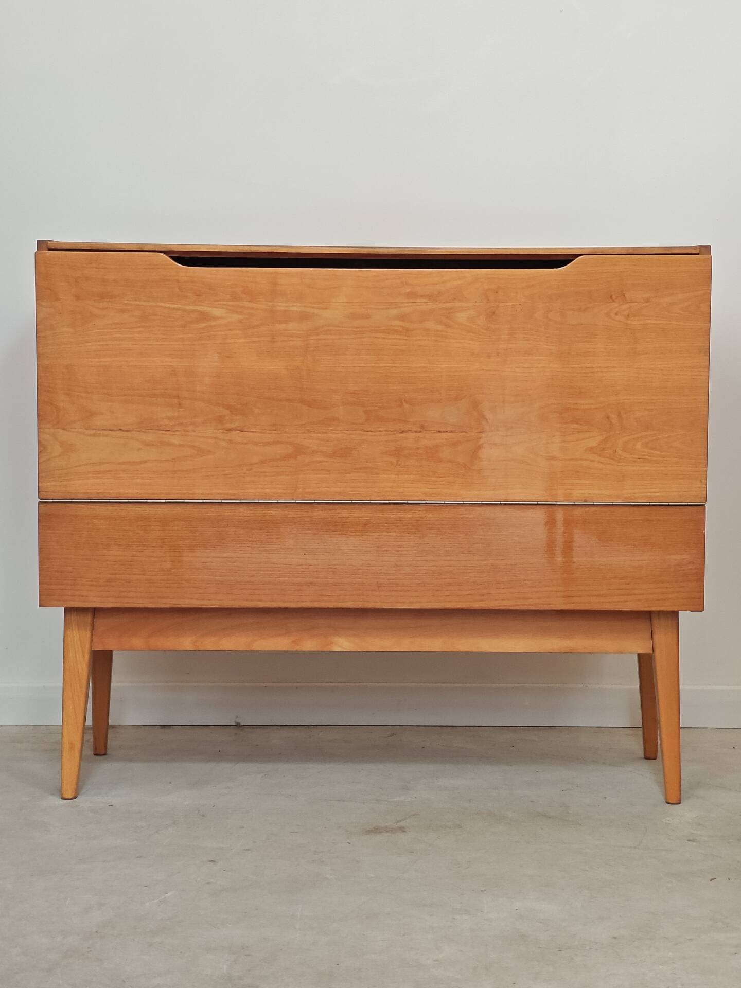 Storage chest with cover / mini bar by Landsman / Nepozitek 1960